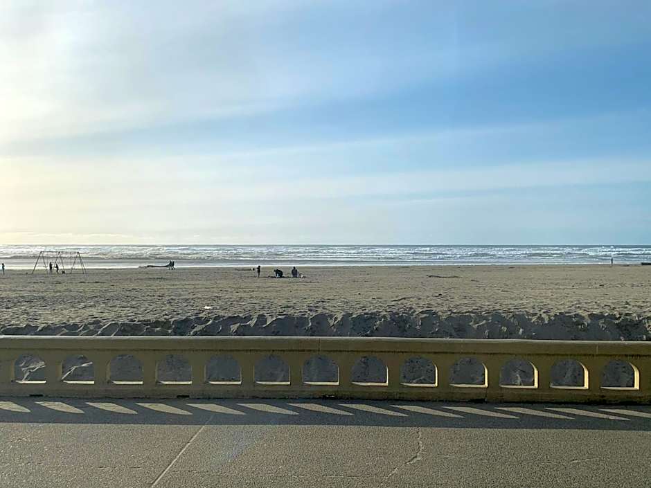 The Ocean Front at Seaside