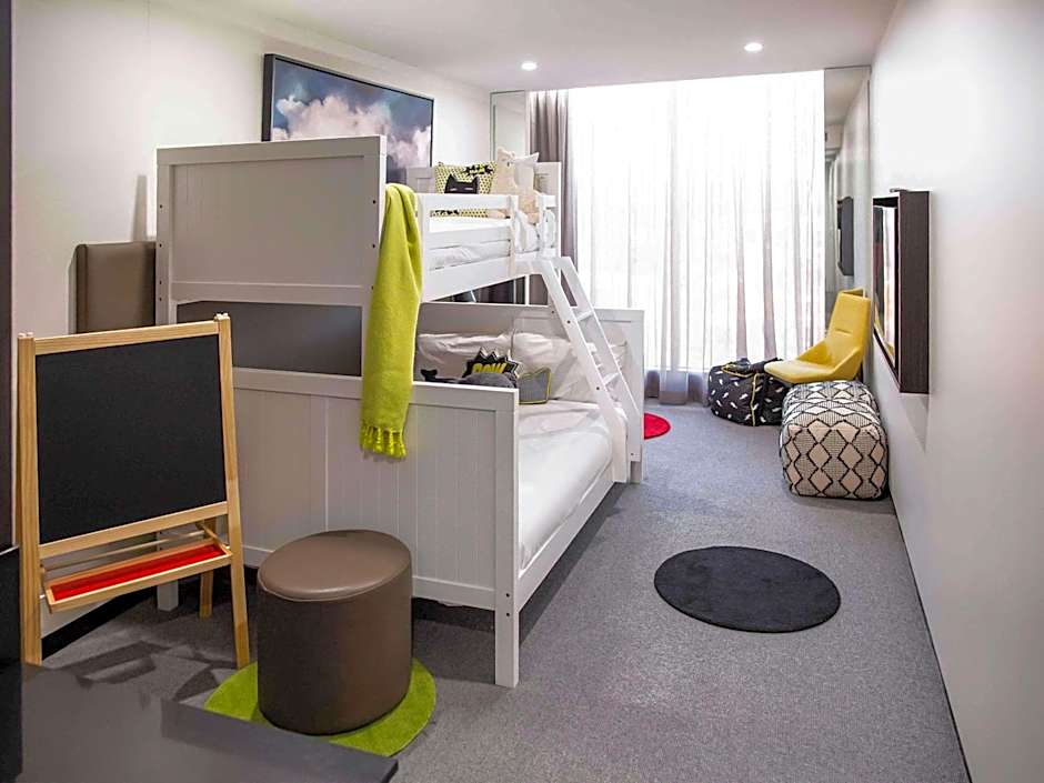 Mantra Albury