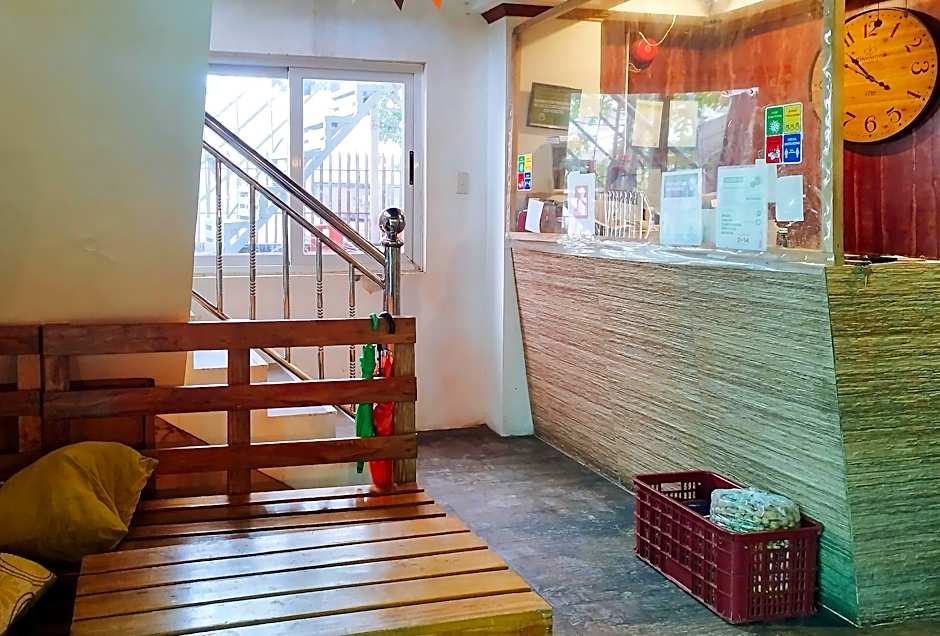 Candice Lucy Hotel Caticlan