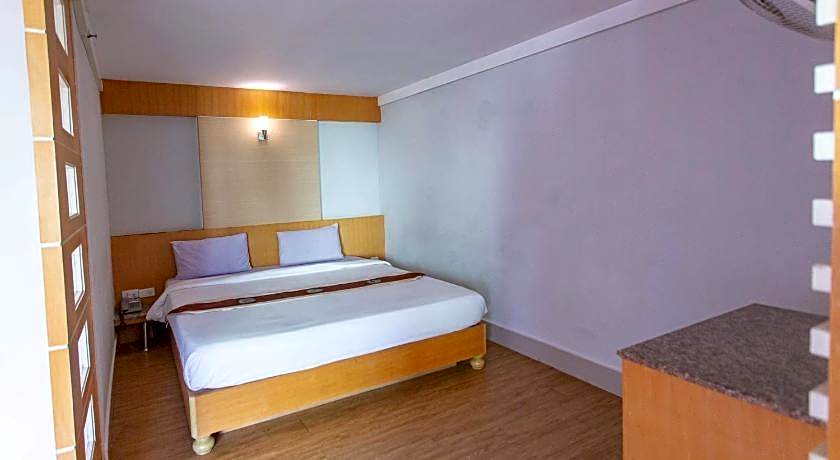 Satit Grand View Hotel