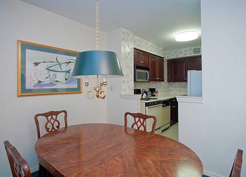 Murray Hill East Suites