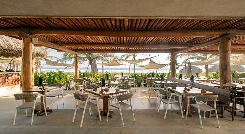 Marea Beachfront Villas