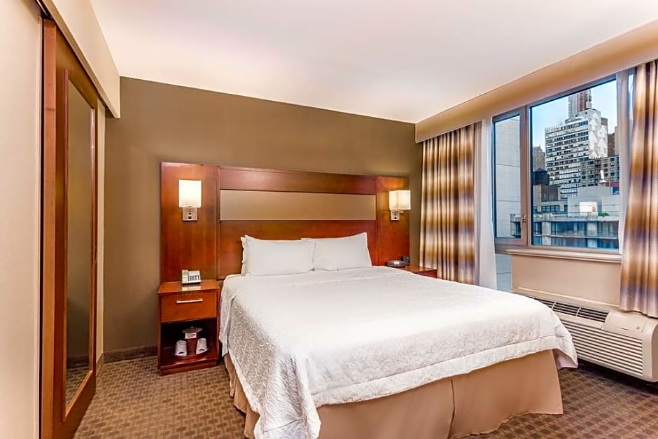 Hampton Inn By Hilton Grand Central