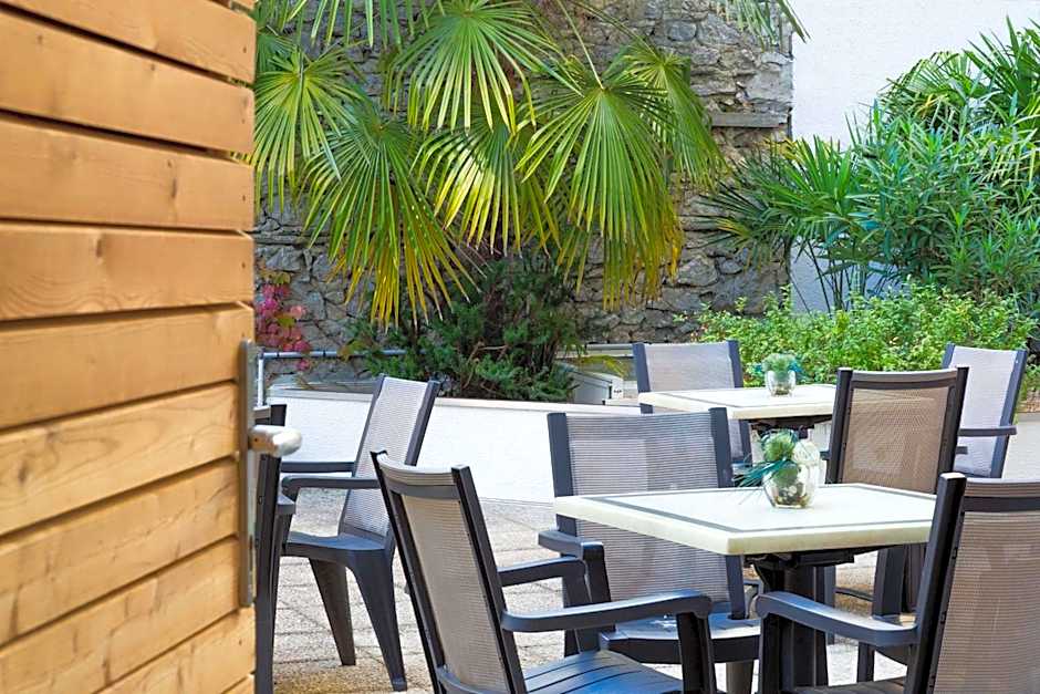 Hôtel Le Rive Droite & SPA