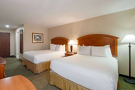 Queen Room with Two Queen Beds - Non-Smoking
