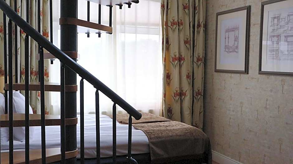 Sunlight Hotel Conference & Spa