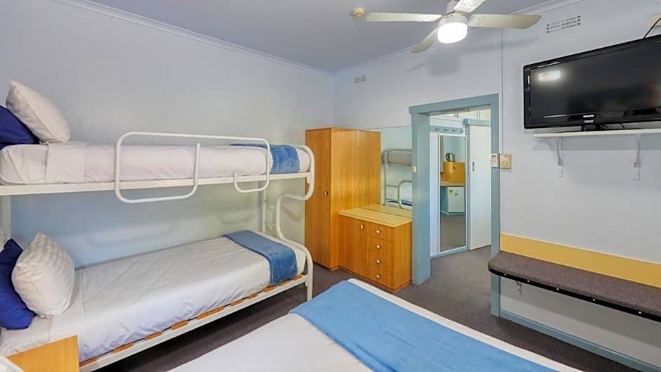 Tumut Farrington motel