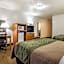 Bearcat Inn And Suites
