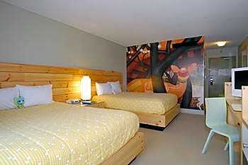 Hotel Tomo, a Joie de Vivre Boutique Hotel