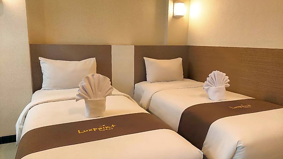 Luxpoint Hotel Surabaya