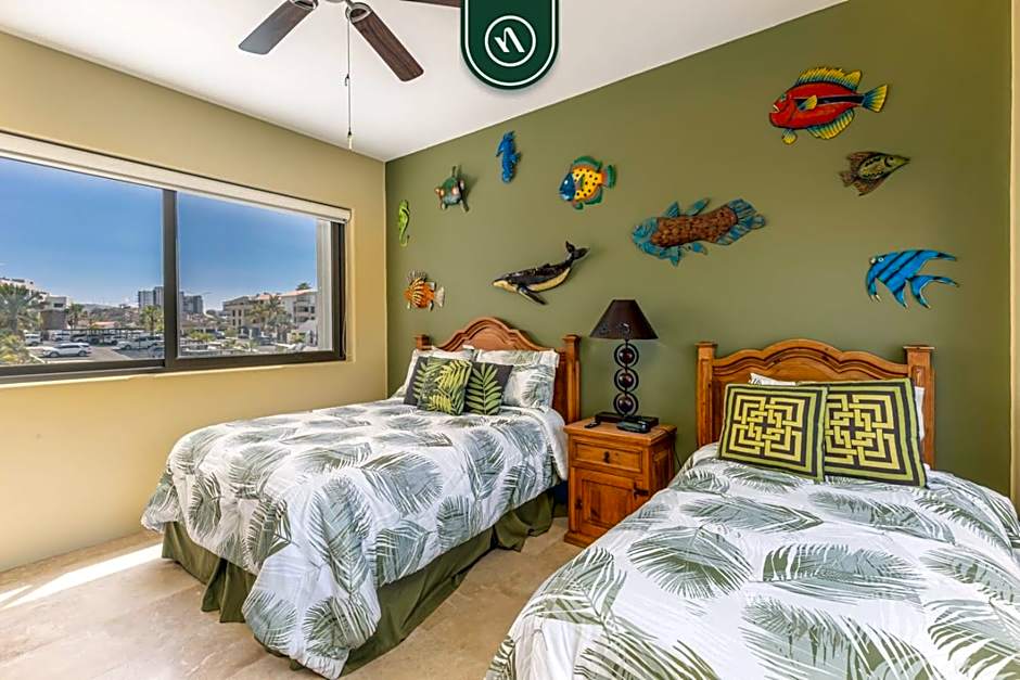 2BR Condo - Private Patio - Ocean View