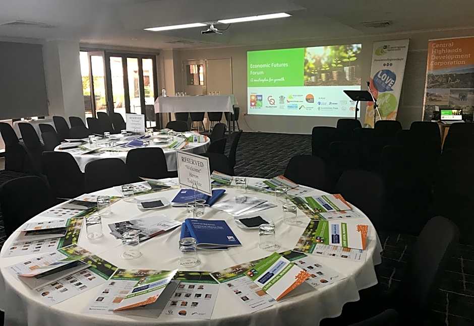 Western Gateway Motel and Apartments