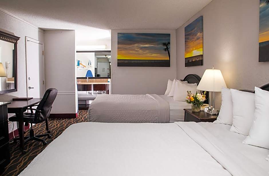 Days Inn by Wyndham Stuart