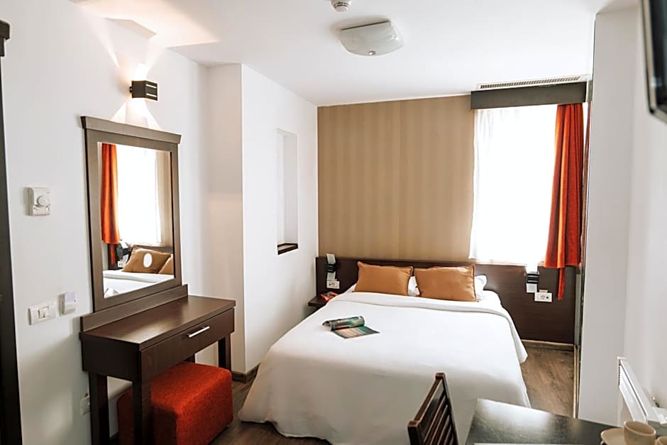 Hotel Duke Armeneasca - Ex Tempo