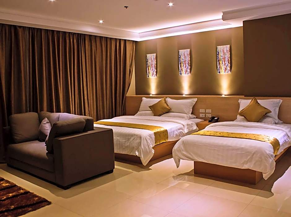 Photo 1 of 50 of Dela Chambre Hotel