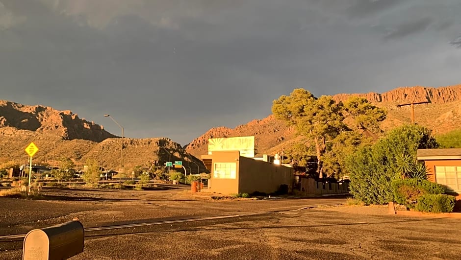 Copper Mountain Motel