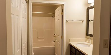 One-Bedroom King Suite