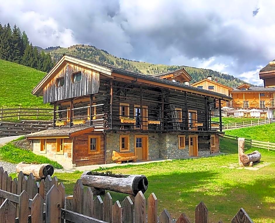 Chalet-Hôtel Borgo Eibn Mountain Lodge, The Originals Relais