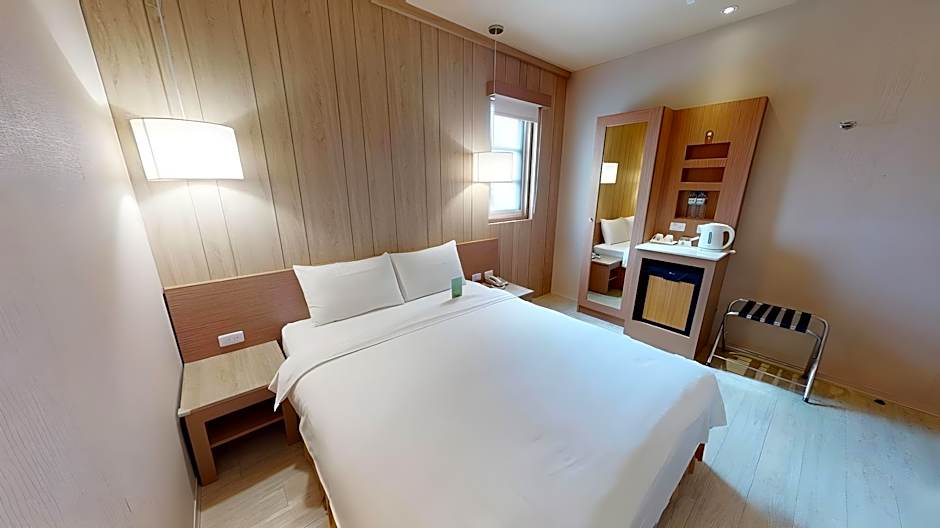 Kindness Hotel - Chihkan Tower Branch