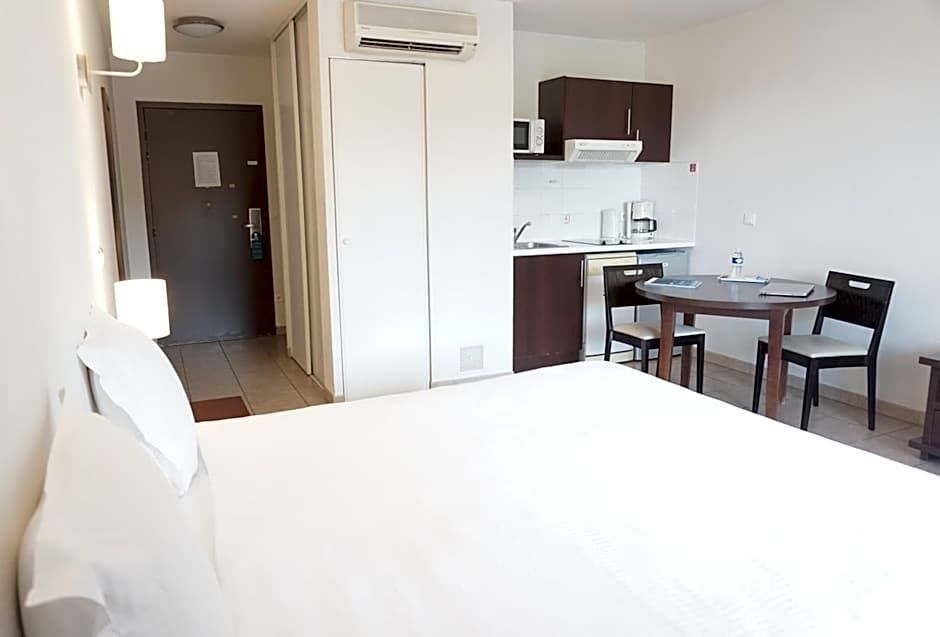 Comfort Aparthotel Six-Fours