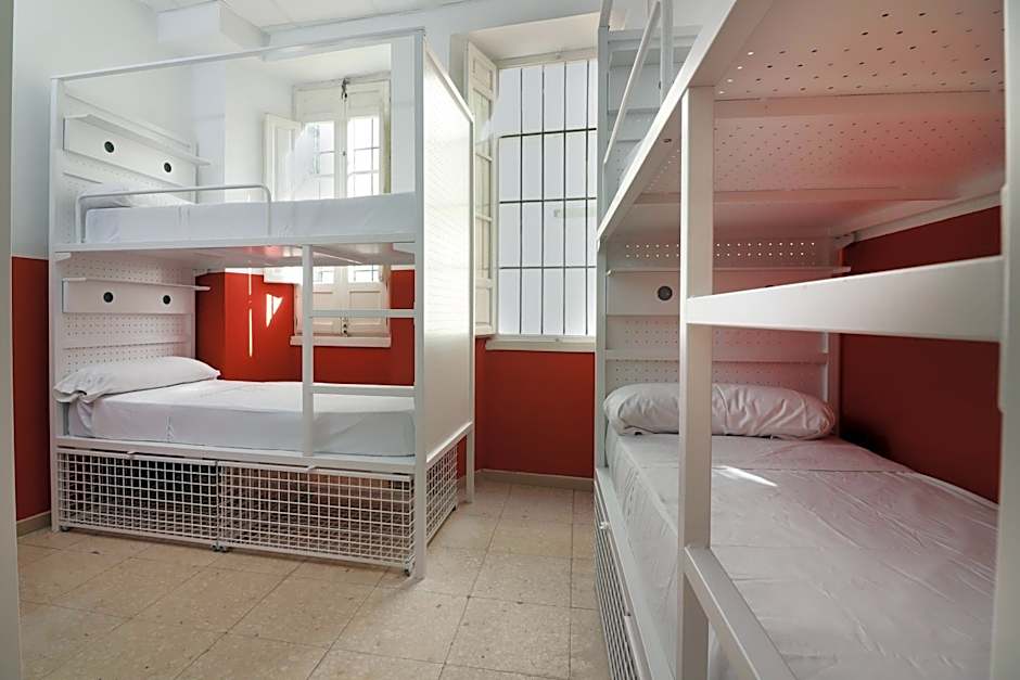 Feel Hostels City Center