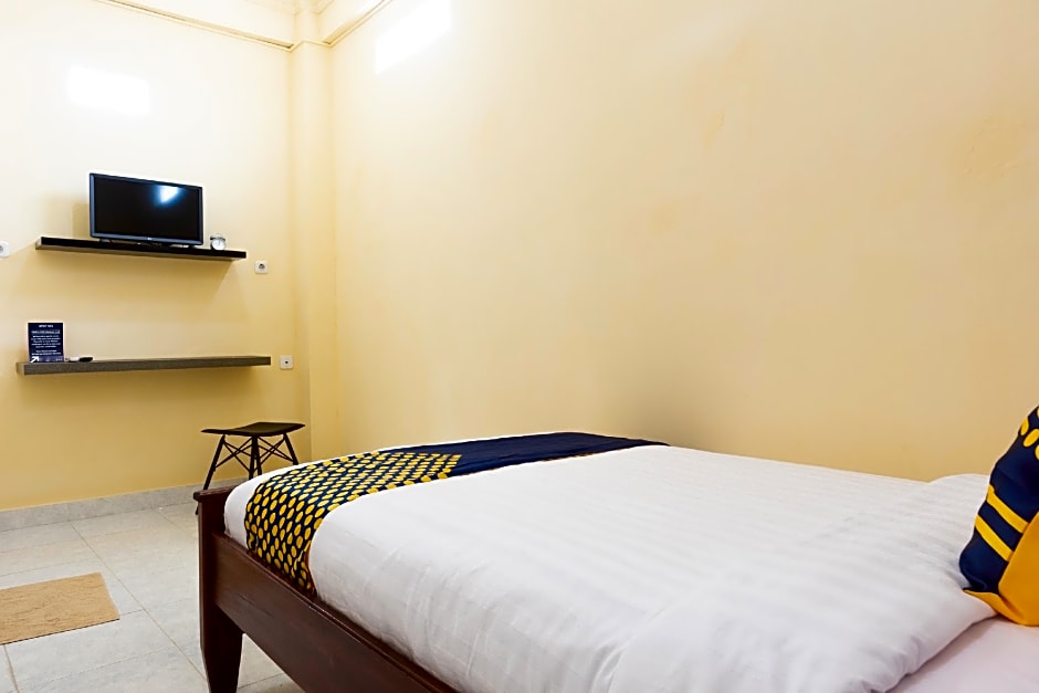 SPOT ON 2063 Bethania Residence