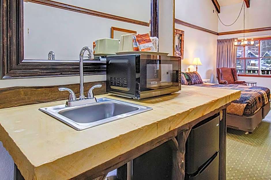 Brookside Lodge by FairBridge