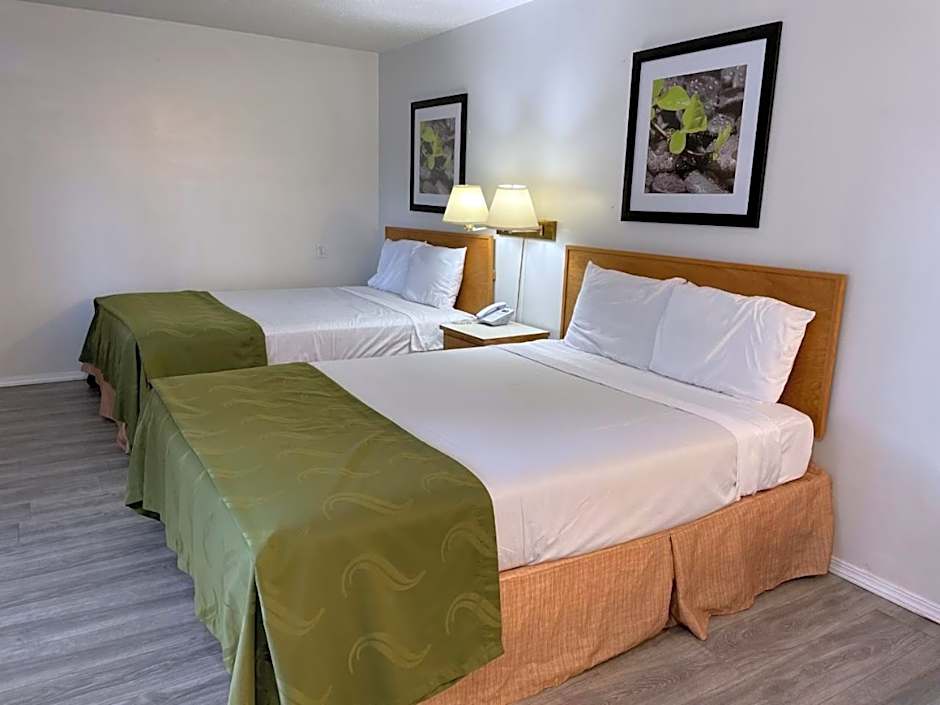 Photo 1 of 4 of Standard 2 Queen Beds