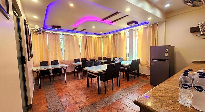 Bhammar's Inn - A Pure Vegetarian Hotel