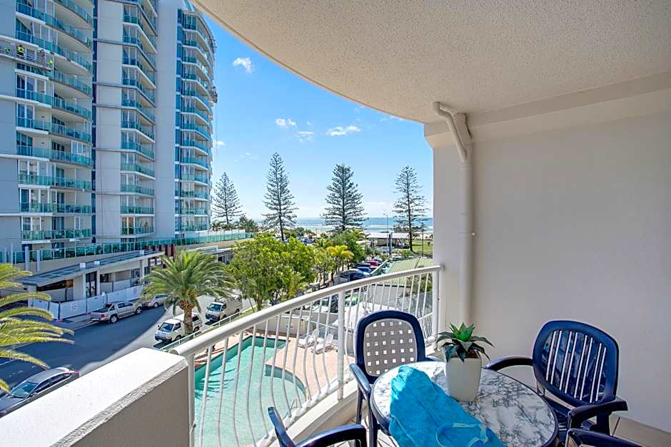 Kirra Beach Apartments