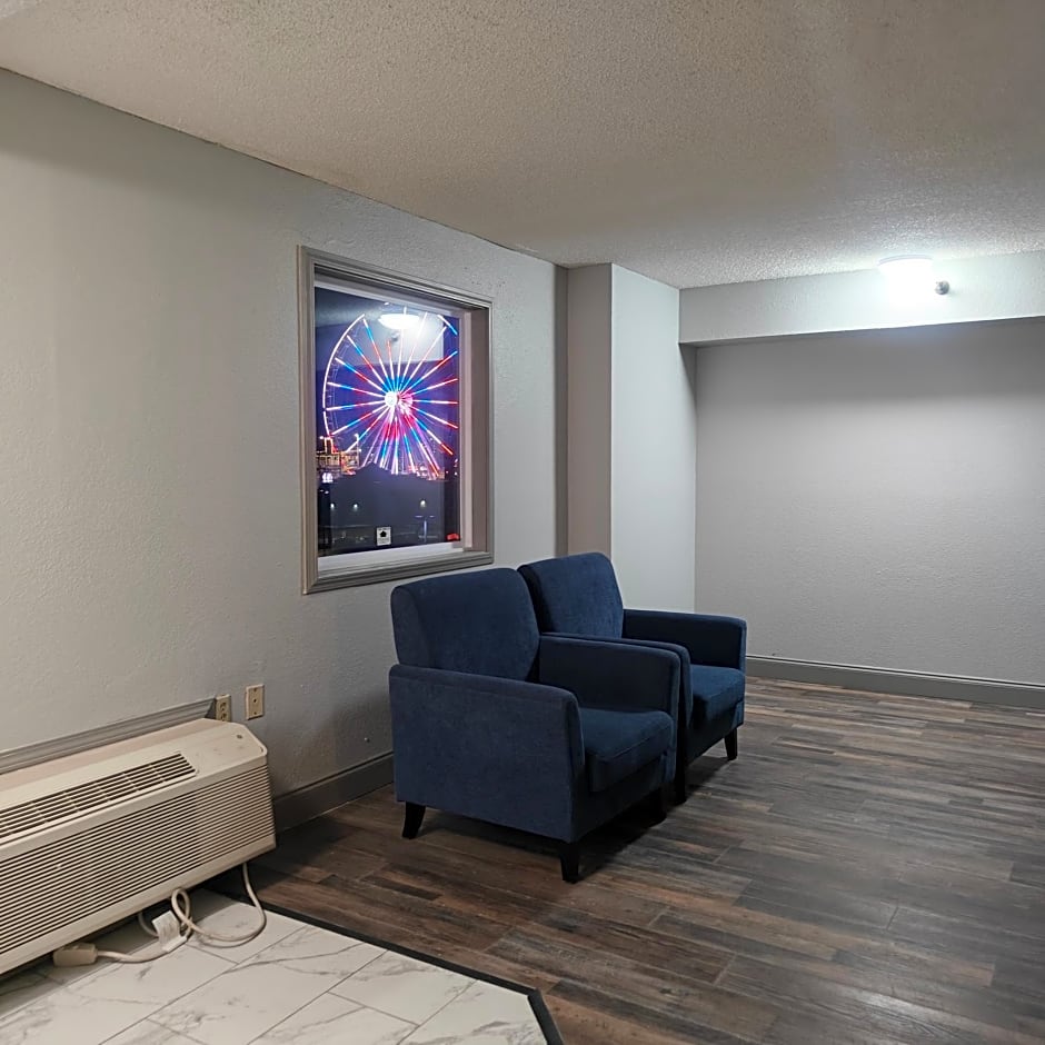 Mountain Vista Inn & Suites - Near the Island inPigeon Forge