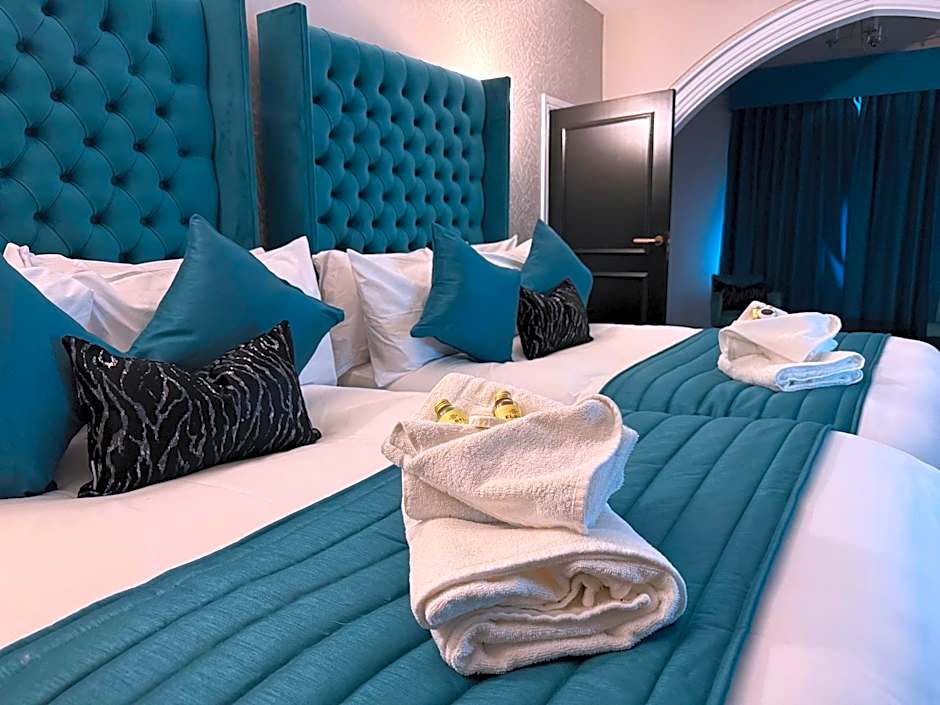 Lyons Woodlands Hall