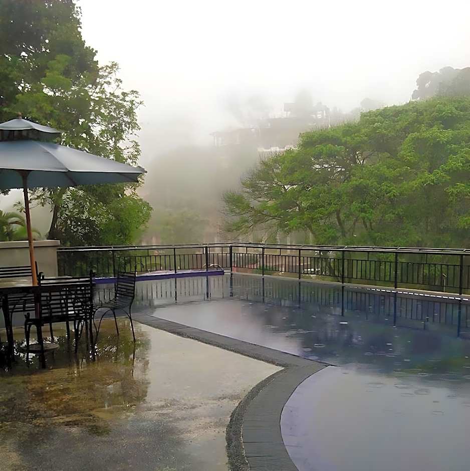 Oak Ray Ella Gap Hotel