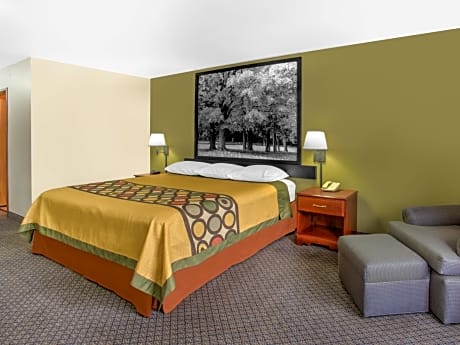 Super 8 by Wyndham Galva