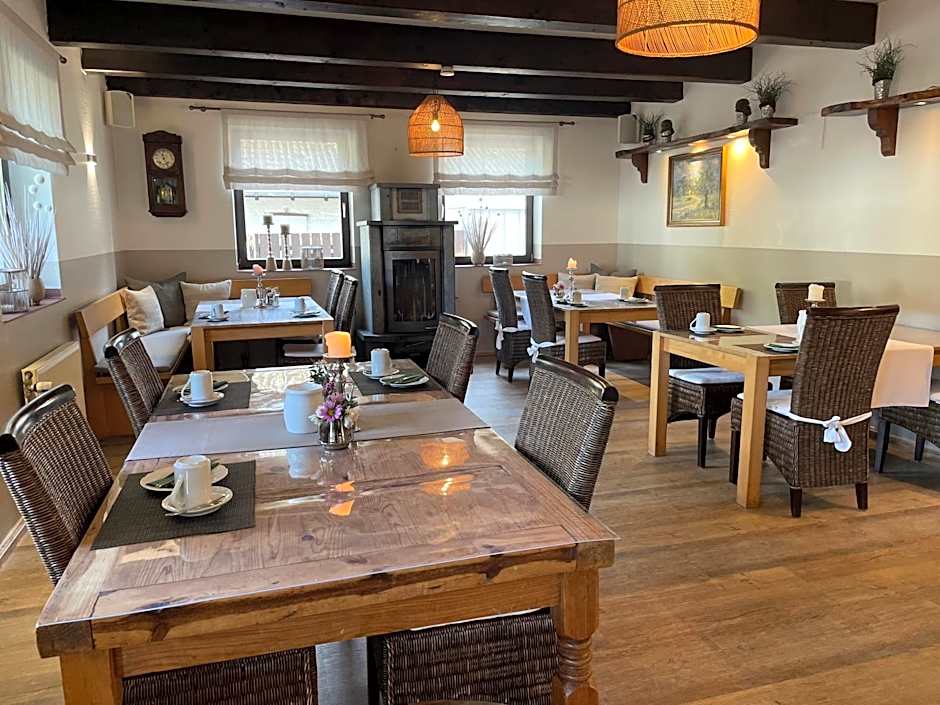 Landhotel Linden am Venekotensee