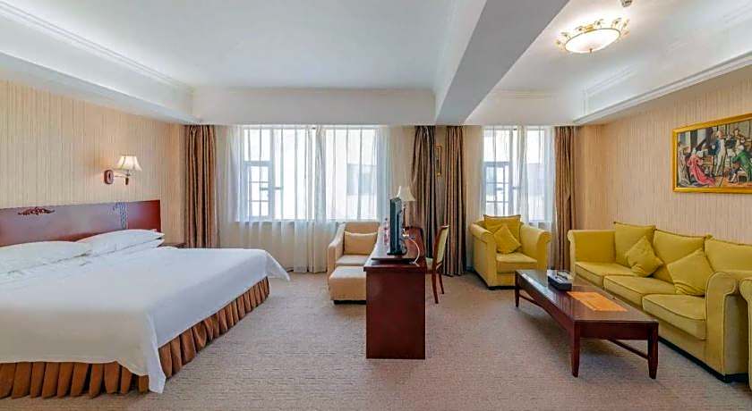 Vienna Hotel Meizhou Mei County Airport