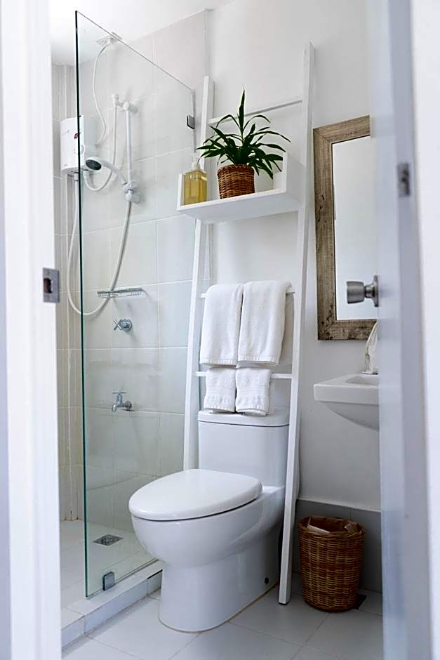 Sea Green Boutique Rooms