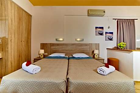 Standard  Studio (2 Adults)