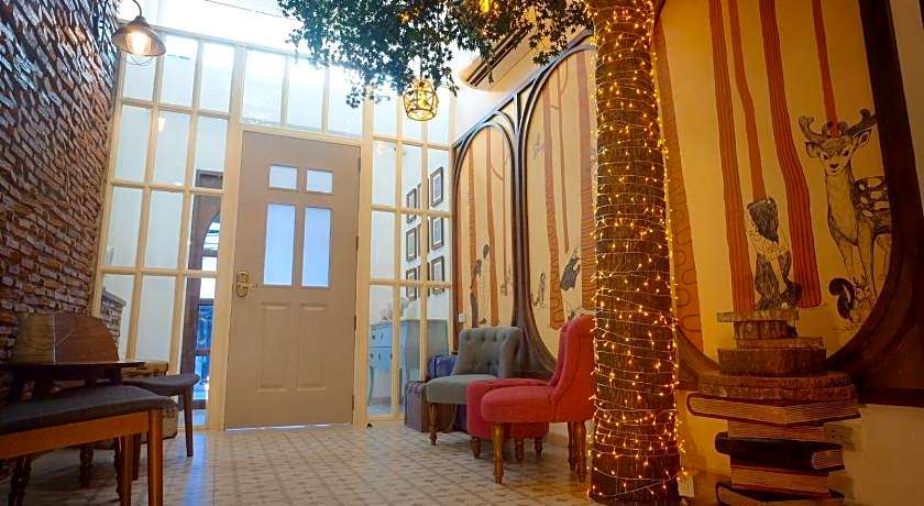 Hide and Seek Boutique Hometel