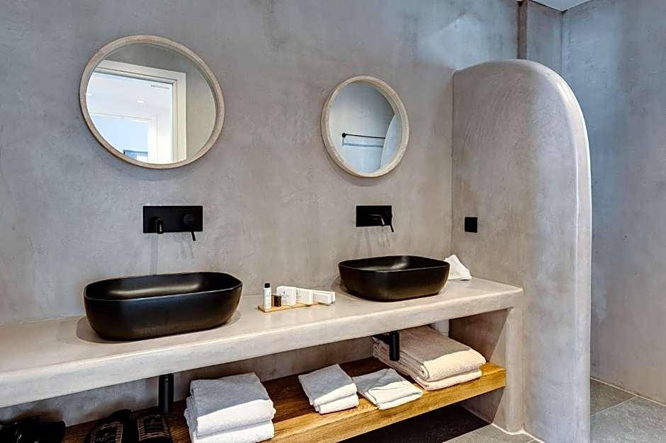 Elements Cozy Suites Pyrgos