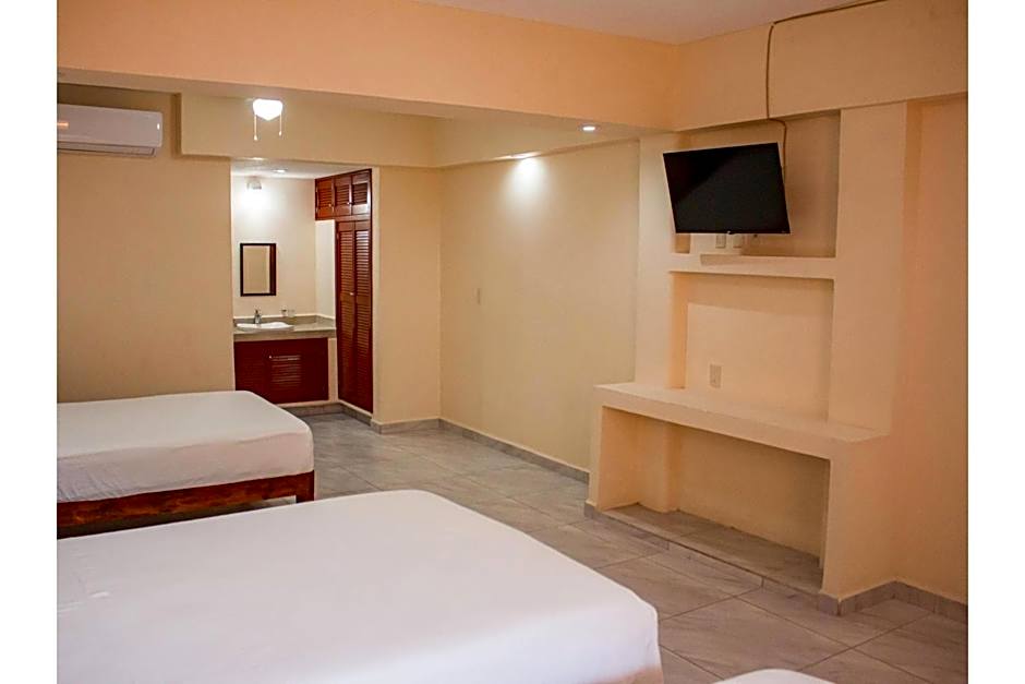 OYO Hotel La Playa