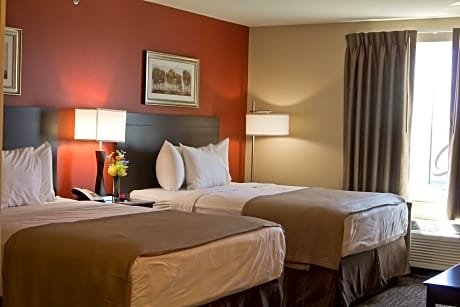 Queen Suite with Two Queen Beds - Non-Smoking