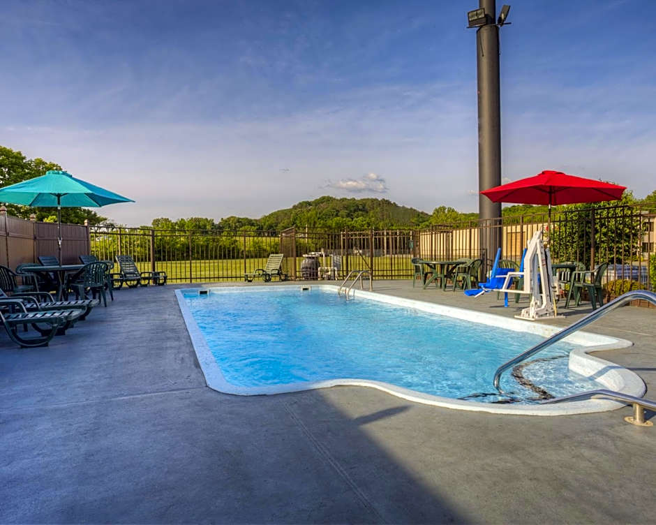 Howard Johnson by Wyndham Chattanooga Lookout Mountain I-24