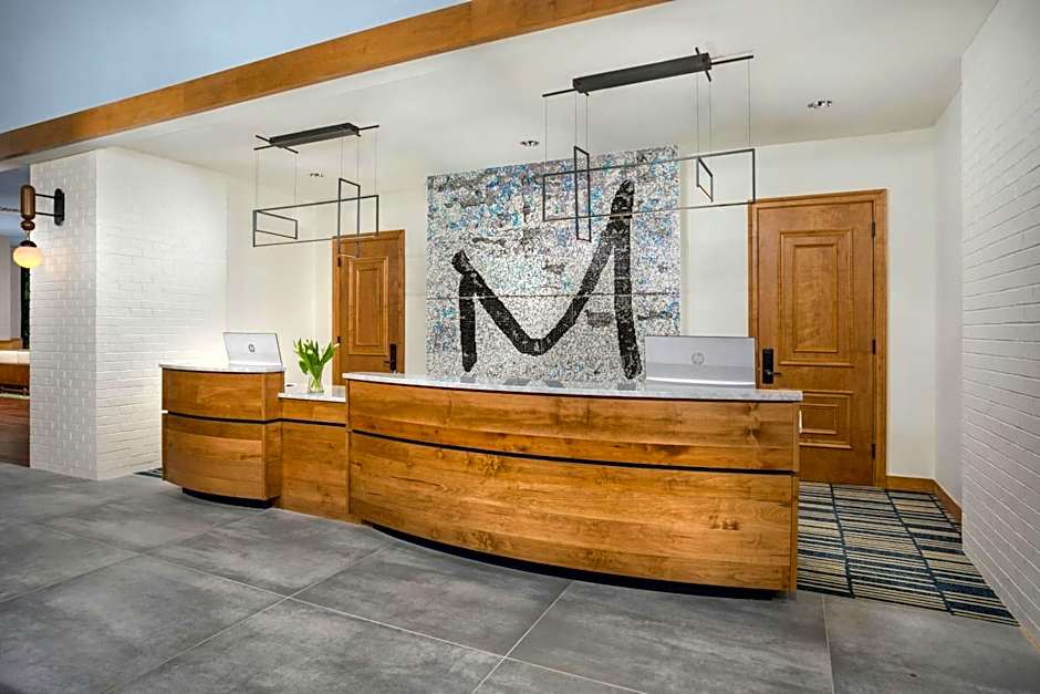 Merriweather Lakehouse Hotel, Autograph Collection