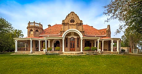 Welgeluk Feather Palace