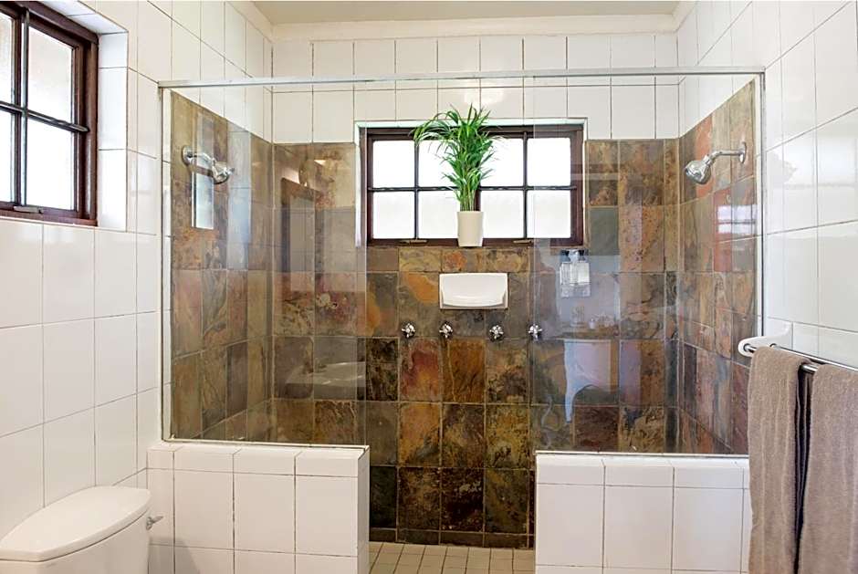 Hippo Hollow Country Estate