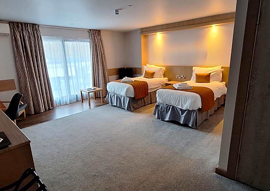 The Teifi Waterside Hotel