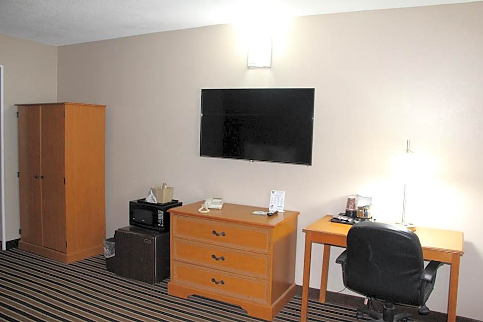 Westbridge Inn & Suites