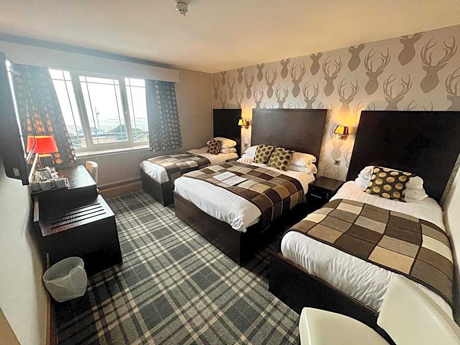 Inn On The Prom At The Fernlea Hotel