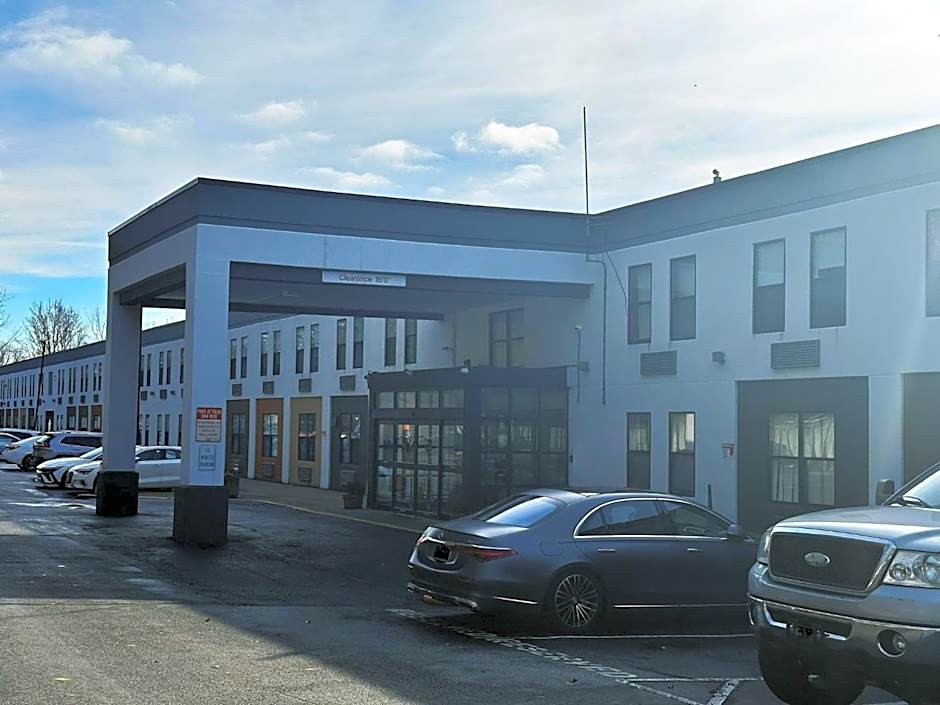 Red Roof Inn & Suites Middleborough